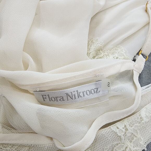Flora Nikrooz Romantic Ethereal Long Ivory Lace Nightgown Small Anthropologie - Picture 8 of 12